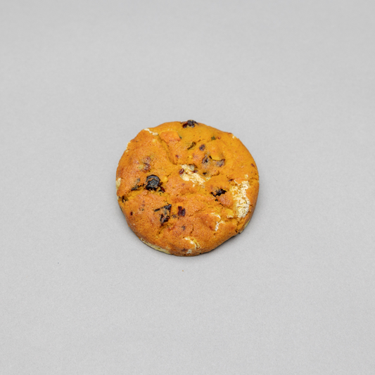 10 Tumeric Spiced Carrot & Sultana Cookies (60g)